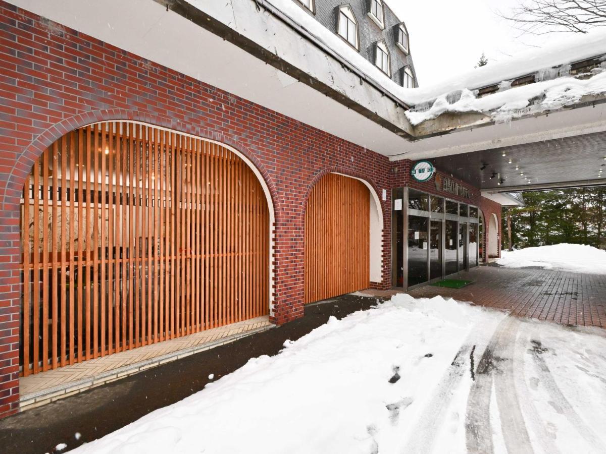 Hakuba Royal Hotel Exterior photo